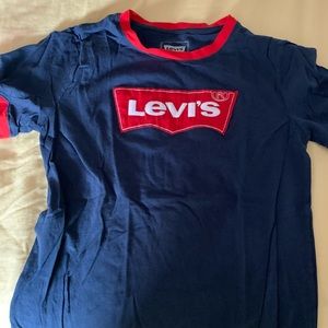 Youth Levi’s Tshirt
